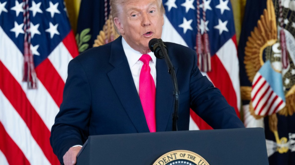 Caso Epstein: Trump critica democratas e pedir&aacute; investiga&ccedil;&atilde;o federal contra Clinton