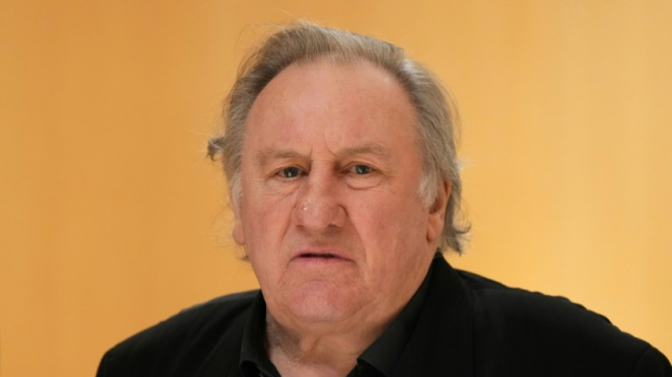 Depardieu demande la condamnation du "Compl&eacute;ment d'Enqu&ecirc;te" qui a acc&eacute;l&eacute;r&eacute; sa chute