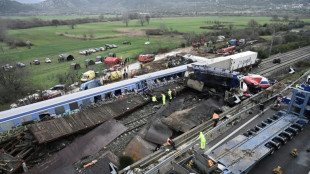 Huelga y protestas tras tragedia ferroviaria que dej&oacute; 57 muertos en Grecia