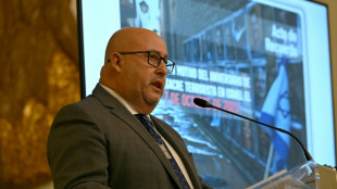 M&aacute;s de 20 tumbas jud&iacute;as vandalizadas en un cementerio de Barcelona