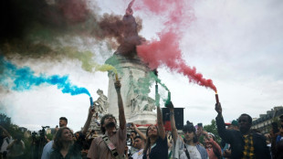 'Contra-cerim&ocirc;nia' faz alerta para impacto dos Jogos de Paris sobre os mais pobres