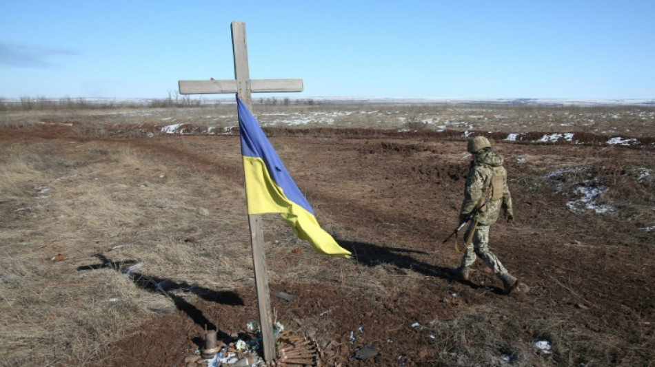 Ukraine: Kiev se prépare, Marioupol espère une aide humanitaire