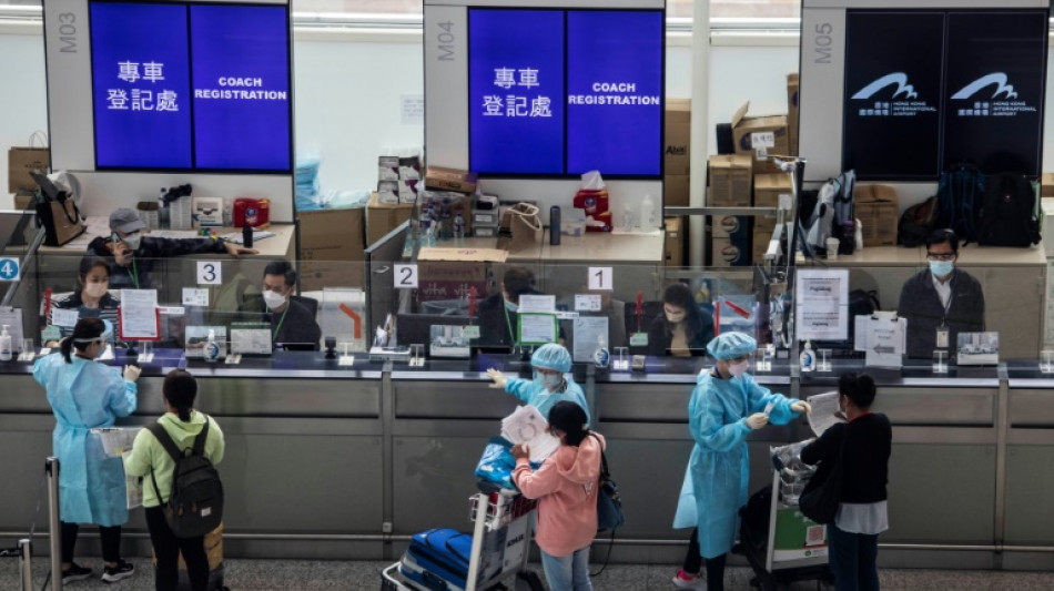Covid: Hong Kong r&eacute;duit la quarantaine pour les arriv&eacute;es de l'&eacute;tranger