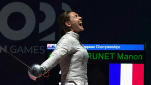 Euro d'escrime par &eacute;quipes: les sabreuses fran&ccedil;aises remportent la m&eacute;daille d'or 