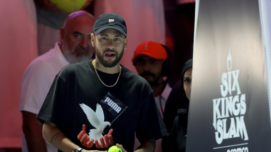 Neymar volta a ser relacionado pelo Al Hilal ap&oacute;s mais de um ano afastado por les&atilde;o