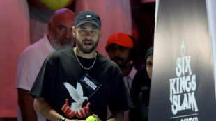 Neymar volta a ser relacionado pelo Al Hilal ap&oacute;s mais de um ano afastado por les&atilde;o