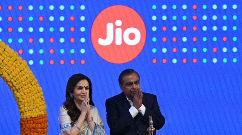 Inde: Jio s'envole pour ses d&eacute;buts en Bourse apr&egrave;s une introduction record 