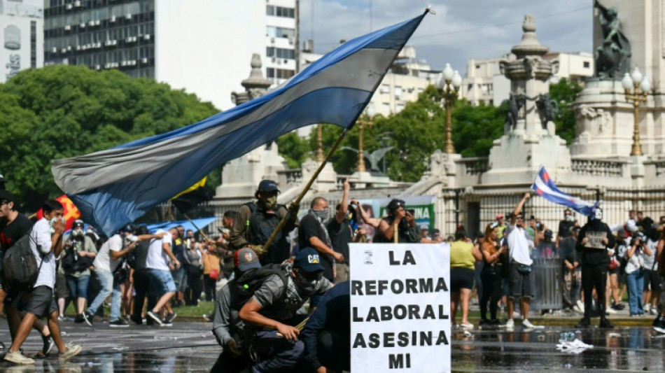 Argentina em greve geral contra reforma trabalhista de Milei