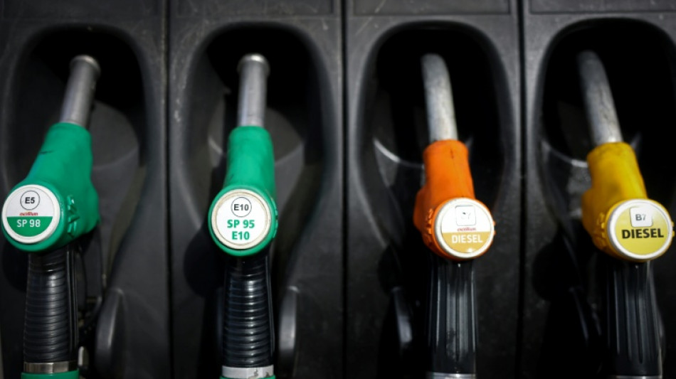 Mundo utiliza reservas de petr&oacute;leo em ritmo recorde, alerta AIE