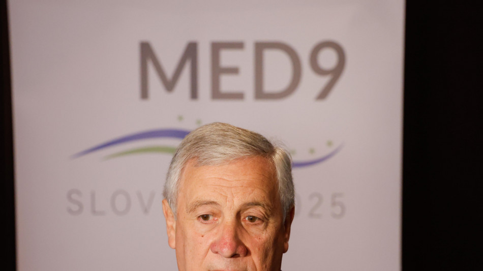 Tajani, post di Trump? Noi sempre lavorato con l'Ue