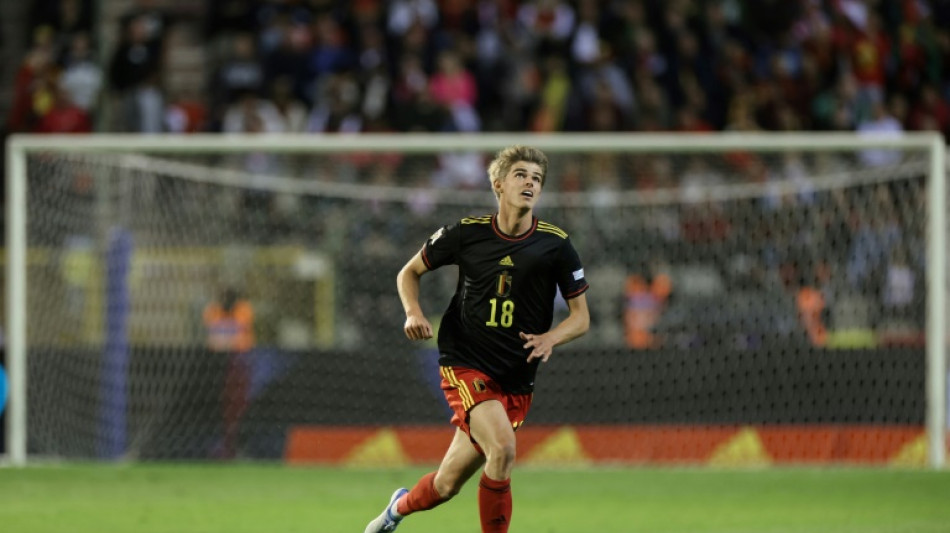 De Ketelaere completes switch to AC Milan