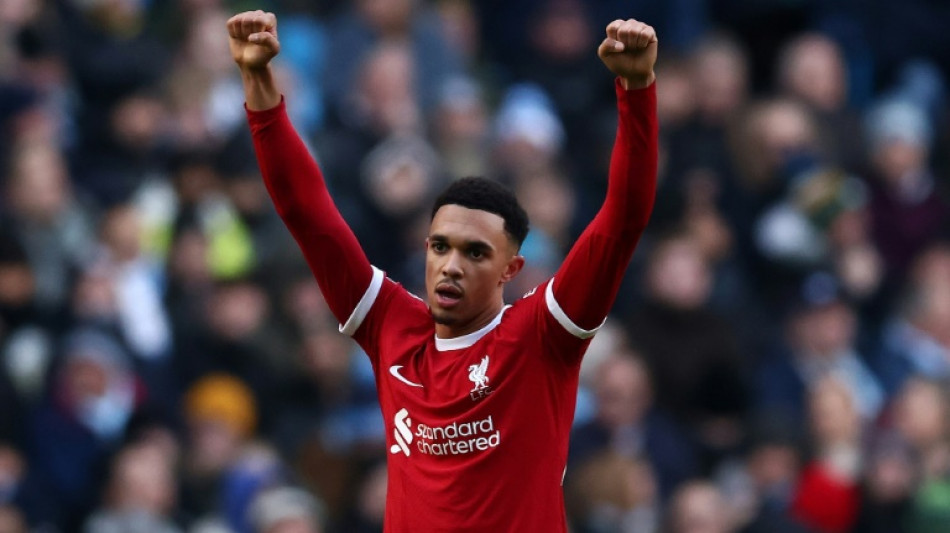 Manchester City y Liverpool empatan en partido clave por el t&iacute;tulo