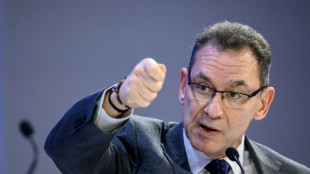 Pfizer shares drop on quarterly loss 