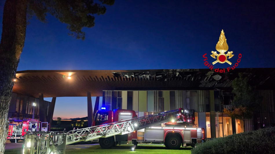 Incendio al Viola Park, 4 intossicati