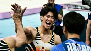 Jap&atilde;o conquista ouro na gin&aacute;stica masculina por equipes masculinas em Paris
