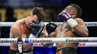 Boxe: Mbilli &eacute;teint Murdoch et r&ecirc;ve de Canelo