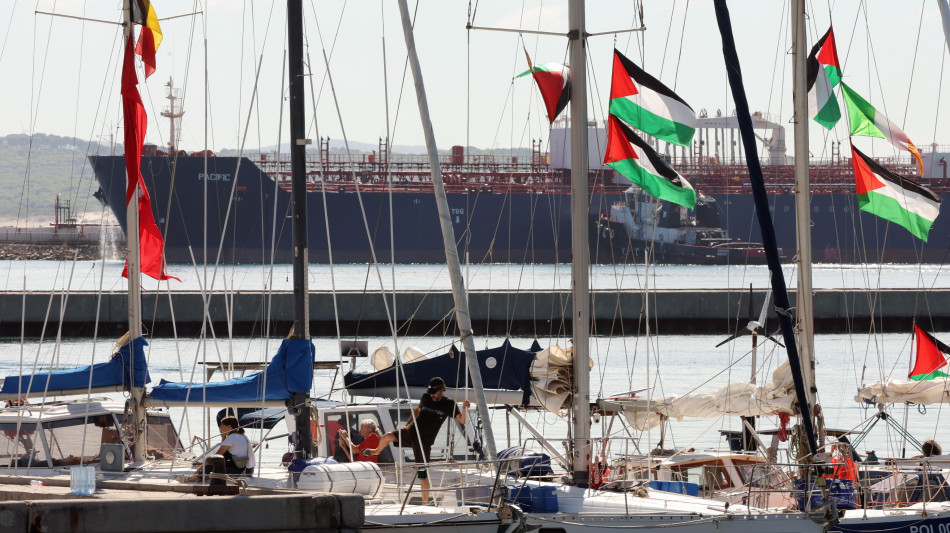 Global Sumud Flotilla, 'ci seguono droni non identificati'