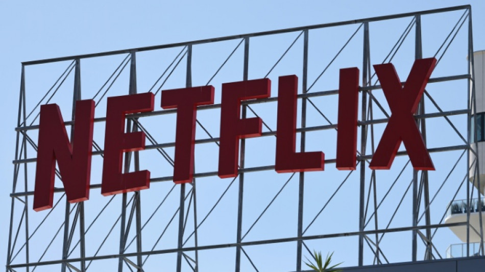 Las acciones de Netflix se desploman mientras el cofundador Reed Hastings anuncia su salida