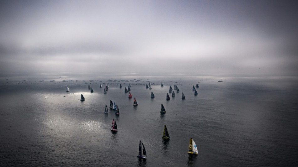 Vend&eacute;e Globe: un grand d&eacute;part au calme apr&egrave;s des adieux &eacute;mouvants
