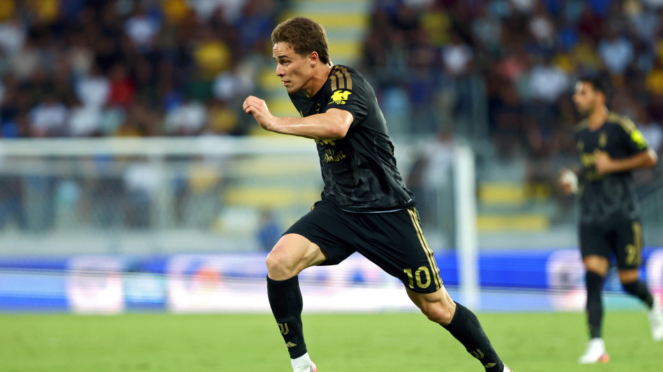 Calcio: Juve; Yildiz si &egrave; operato al piede ad Augsburg, out tre mesi
