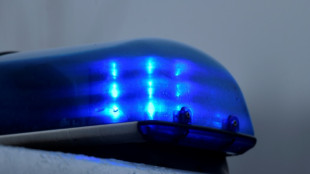 Frau f&auml;hrt in Leipzig mit Auto auf Schulhof: Siebenj&auml;hrige leicht verletzt