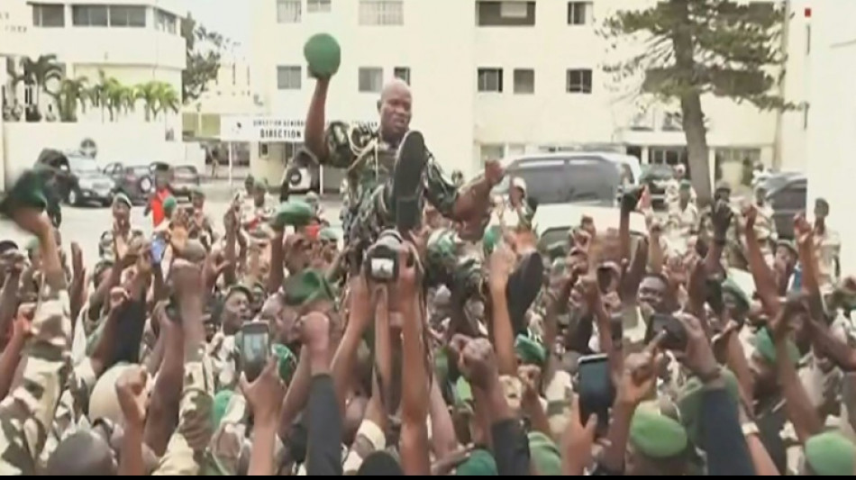 Le g&eacute;n&eacute;ral Brice Oligui Nguema, un "meneur d'homme" populaire dans l'arm&eacute;e