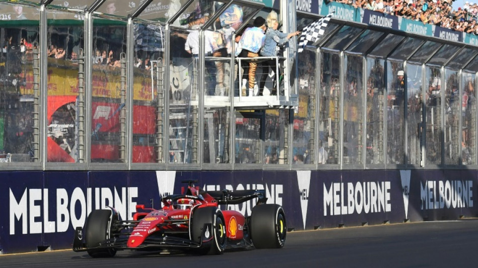 Leclerc reina en Australia delante de P&eacute;rez, Verstappen abandona