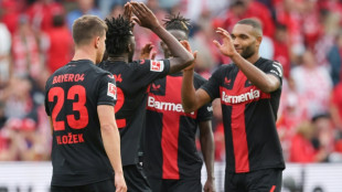 Leverkusen vence Mainz, vira l&iacute;der isolado e pressiona Bayern no Alem&atilde;o