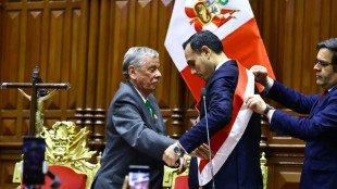 Asume nuevo presidente de Perú tras destitución de Dina Boluarte 