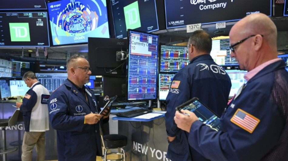 Wall Street recule, le conflit au Moyen-Orient inqui&egrave;te