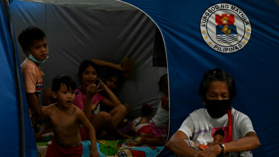 Les Philippines frapp&eacute;es par le super-typhon Noru