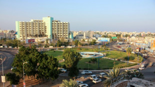 Puerto de Adén refleja las heridas de la prolongada guerra de Yemen