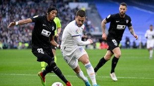 Hazard operado con &eacute;xito para retirarle una placa del peron&eacute; derecho