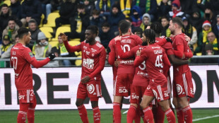 L1: l'OM enfonce Clermont, le PSG frein&eacute; par Lille et Brest dans le top 5