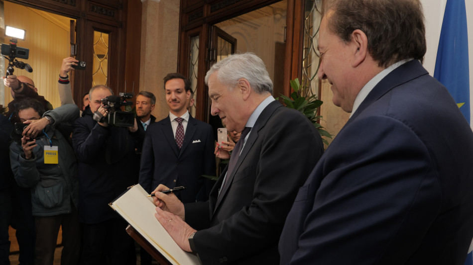 Tajani, militari in Ucraina solo se con Onu