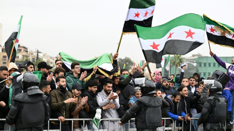 Un an apr&egrave;s la chute d'Assad, appel &agrave; l'unit&eacute; dans une Syrie meurtrie