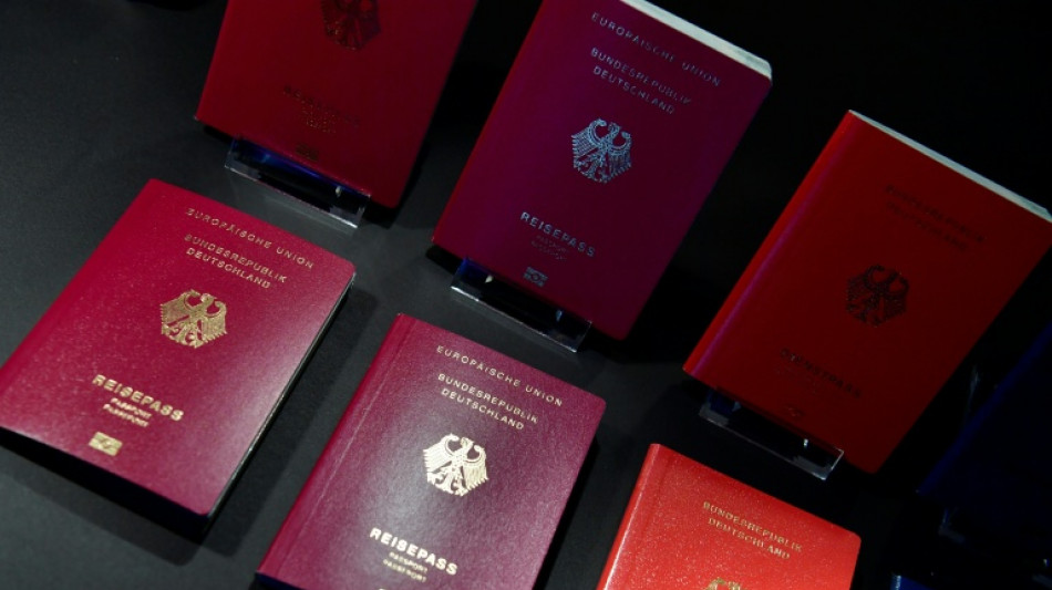 "Klares Signal": Dobrindt rechtfertigt R&uuml;cknahme von Turbo-Einb&uuml;rgerungen