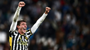 Juventus vence Verona com gol nos acr&eacute;scimos e &eacute; l&iacute;der provis&oacute;ria do Italiano