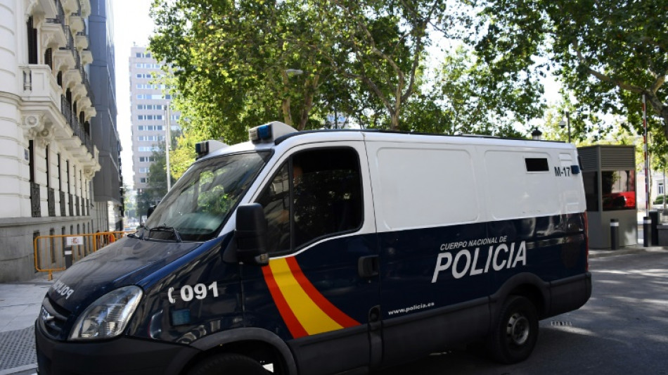 Detienen en Espa&ntilde;a a un expolic&iacute;a peruano que integr&oacute; un "escuadr&oacute;n de la muerte"