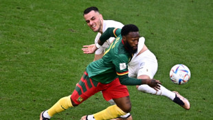 Camer&uacute;n remonta ante Serbia (3-3) y ambos siguen con vida en el Mundial
