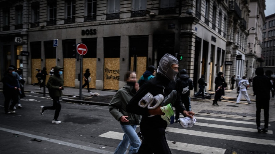 Les grandes villes en proie aux pillages en marge des manifestations