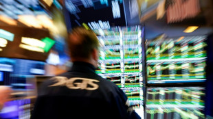 Wall Street termine en baisse, plomb&eacute;e par l'inflation am&eacute;ricaine