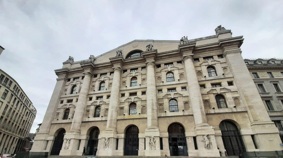 Borsa: Milano chiude in rialzo dell'1,01%
