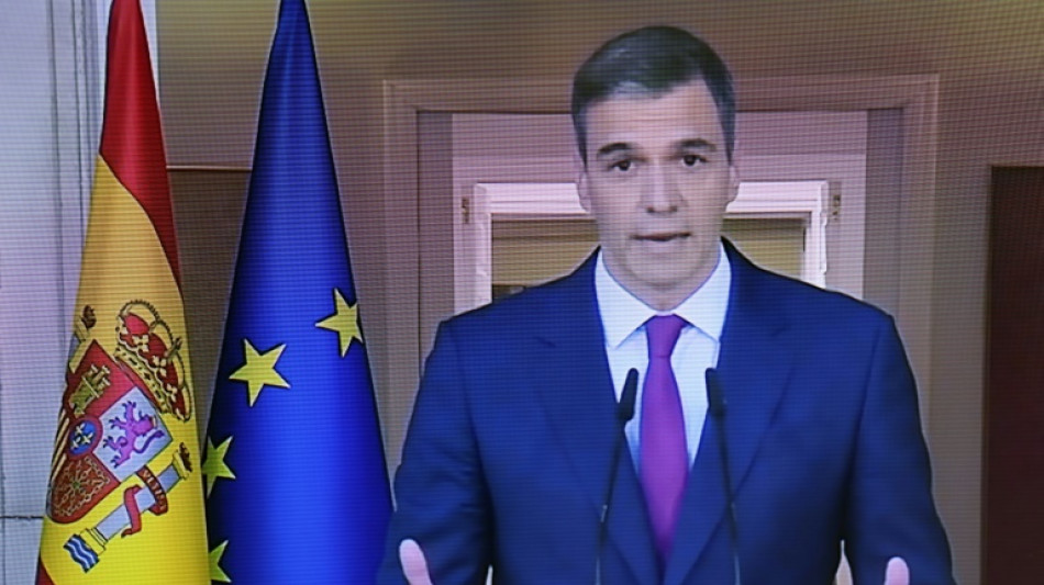 S&aacute;nchez anuncia que permanecer&aacute; no cargo de primeiro-ministro da Espanha