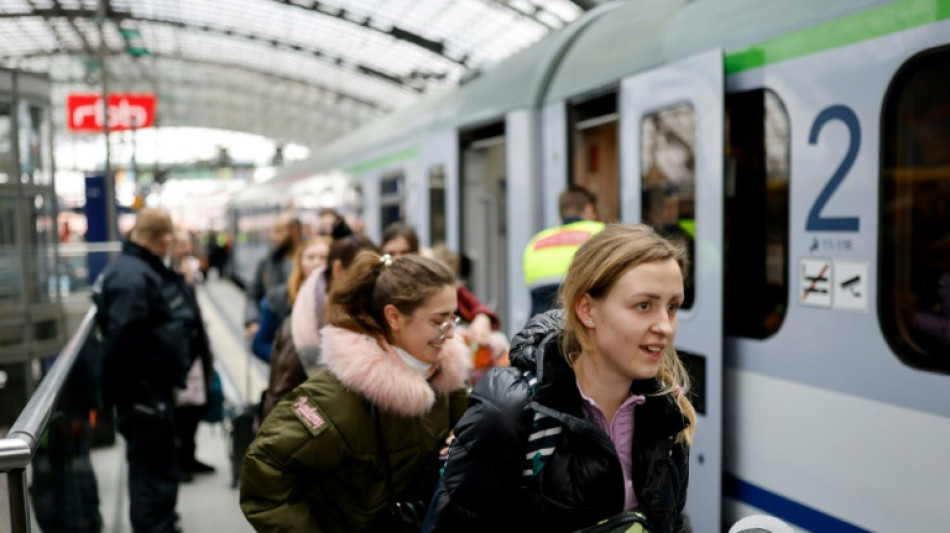 Zahl der Kriegsfl&uuml;chtlinge steigt auf &uuml;ber 225.000