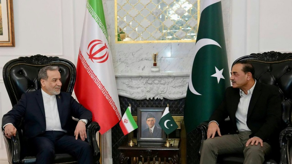 Le chef de la diplomatie iranienne de retour au Pakistan, malgr&eacute; l'absence des &eacute;missaires am&eacute;ricains