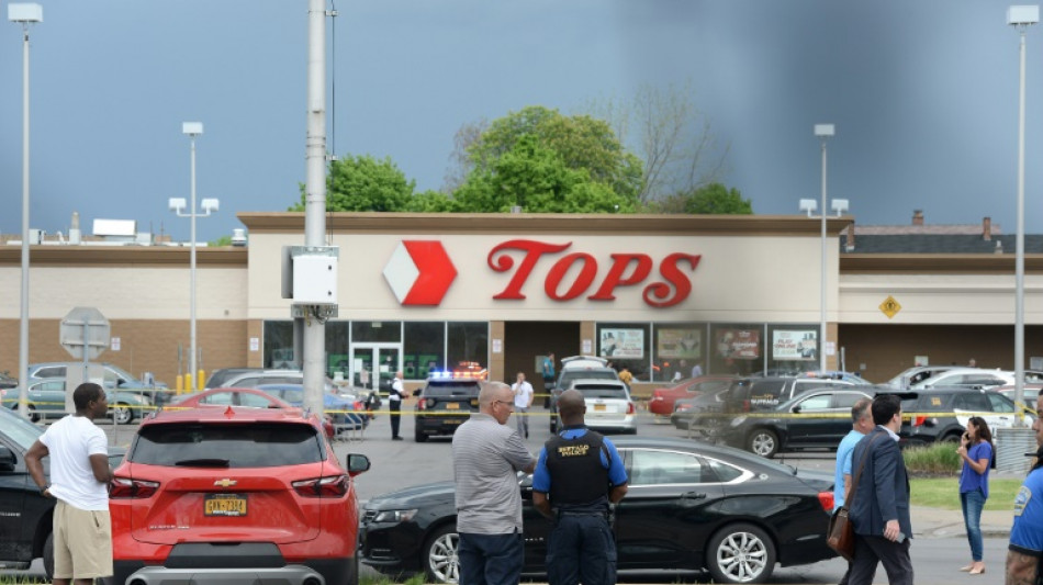 Estados Unidos llora a las v&iacute;ctimas del tiroteo masivo racista en una tienda