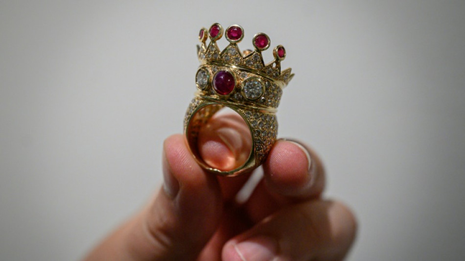 Anillo del rapero Tupac vendido por m&aacute;s de un mill&oacute;n de d&oacute;lares en subasta