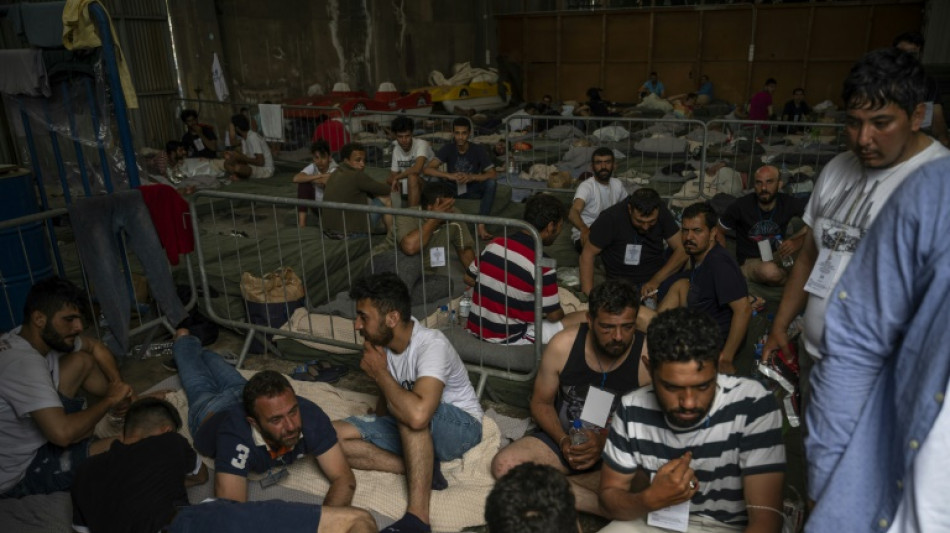 Pakist&aacute;n detiene a 10 presuntos traficantes tras naufragio de barco en Grecia