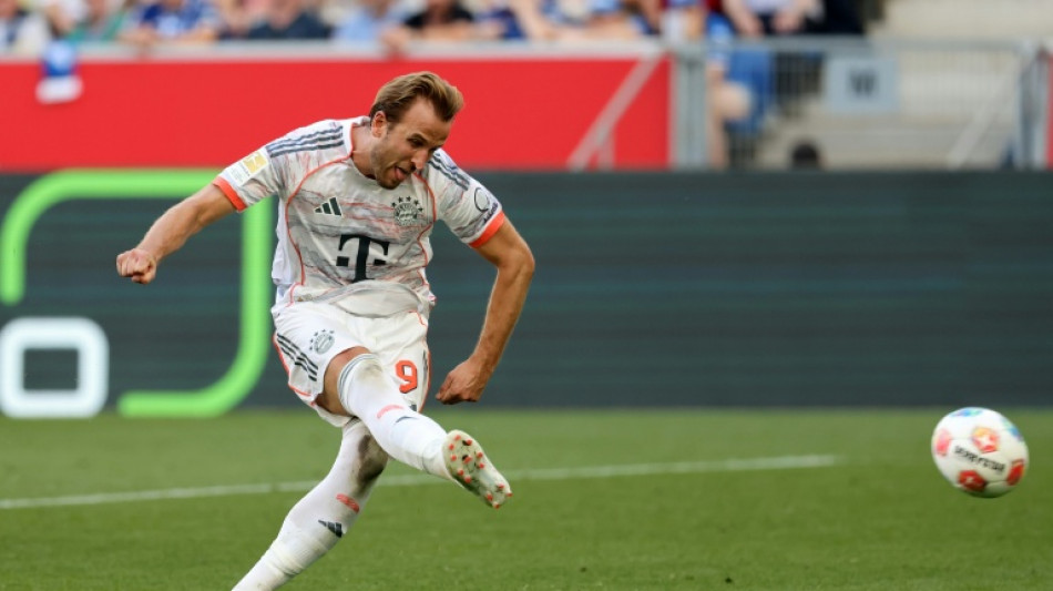 Bayern goleia Hoffenheim (4-1) com tr&ecirc;s gols de Harry Kane